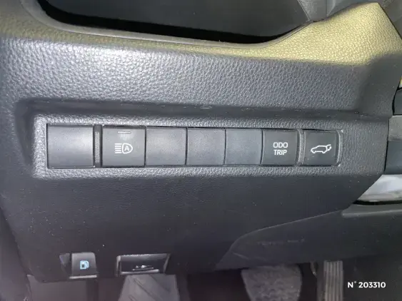 TOYOTA RAV4 V - voiture d'occasion - Photo 31