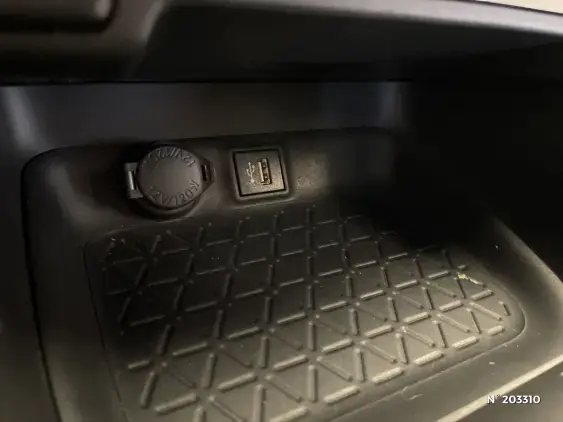 TOYOTA RAV4 V - voiture d'occasion - Photo 34