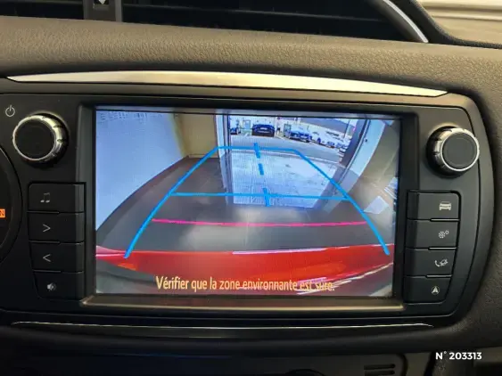 TOYOTA YARIS III - voiture d'occasion - Photo 14