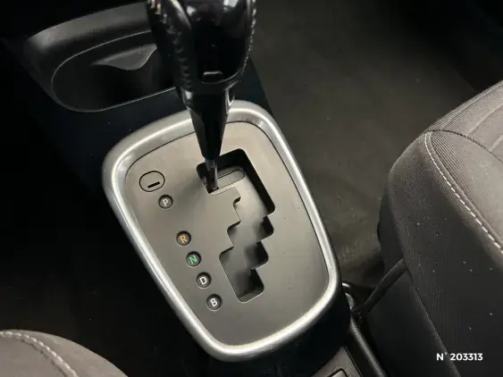 TOYOTA YARIS III - voiture d'occasion - Photo 25