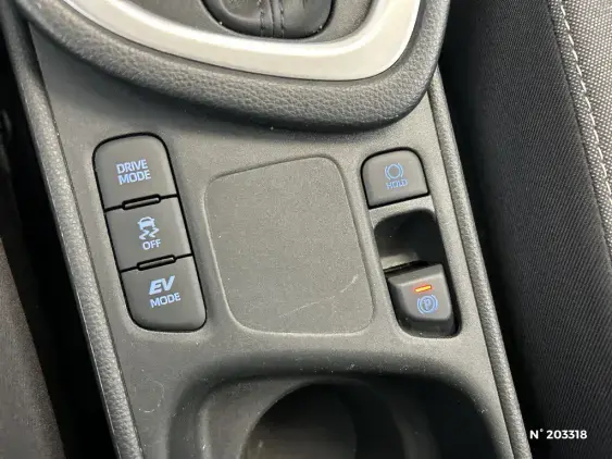 TOYOTA YARIS IV - voiture d'occasion - Photo 26