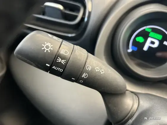 TOYOTA YARIS IV - voiture d'occasion - Photo 30