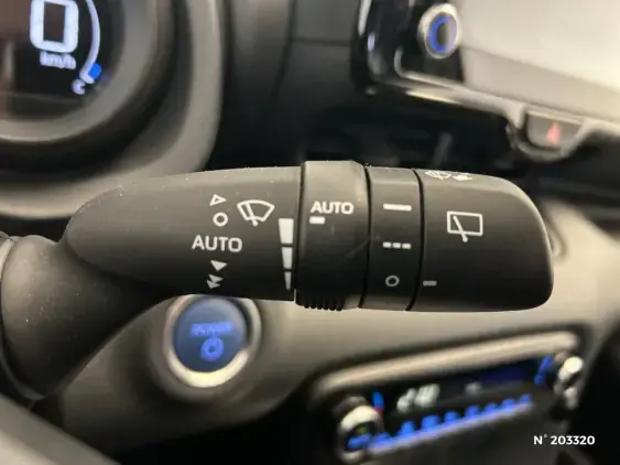 TOYOTA YARIS IV - voiture d'occasion - Photo 29