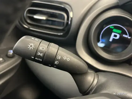 TOYOTA YARIS IV - voiture d'occasion - Photo 30