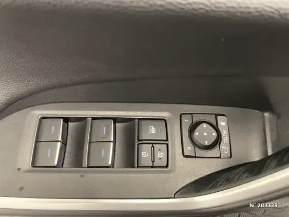 TOYOTA RAV4 V - voiture d'occasion - Photo 25