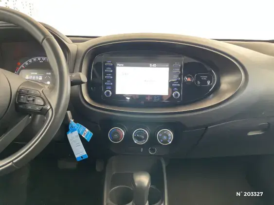 TOYOTA AYGO X - voiture d'occasion - Photo 13