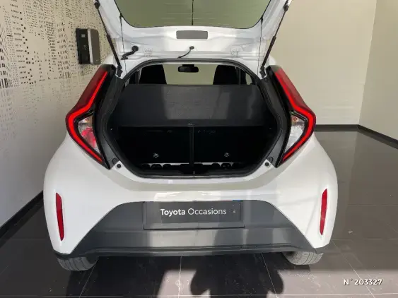TOYOTA AYGO X - voiture d'occasion - Photo 7