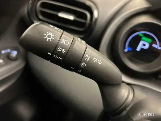 TOYOTA YARIS CROSS I - voiture d'occasion - Photo 32