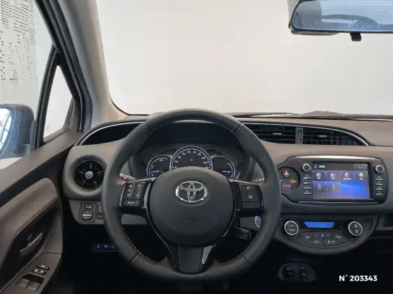 TOYOTA YARIS III - voiture d'occasion - Photo 9
