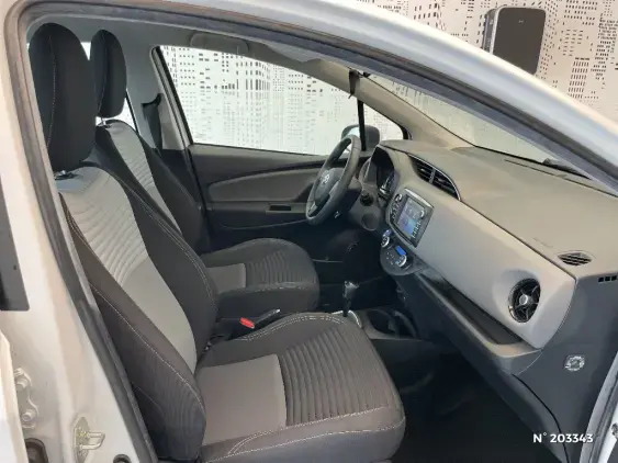 TOYOTA YARIS III - voiture d'occasion - Photo 10