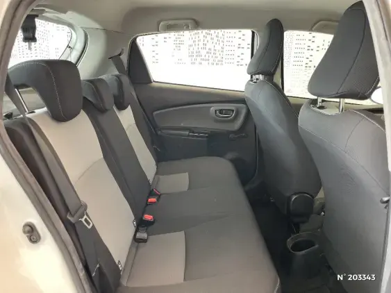 TOYOTA YARIS III - voiture d'occasion - Photo 11