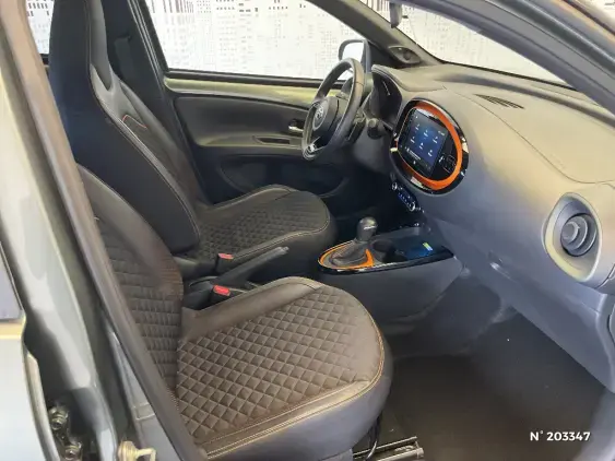 TOYOTA AYGO X - voiture d'occasion - Photo 10