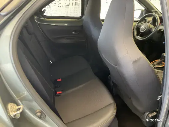 TOYOTA AYGO X - voiture d'occasion - Photo 11