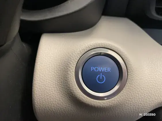 TOYOTA YARIS IV - voiture d'occasion - Photo 29