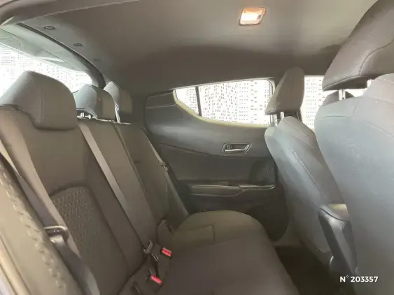 TOYOTA C-HR - voiture d'occasion - Photo 11