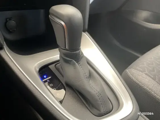 TOYOTA YARIS CROSS I - voiture d'occasion - Photo 37