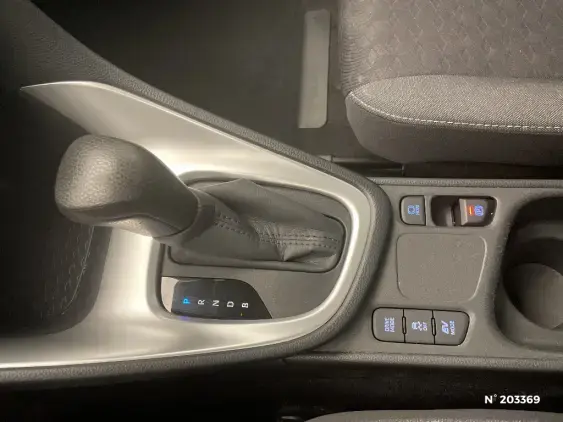 TOYOTA YARIS IV - voiture d'occasion - Photo 33