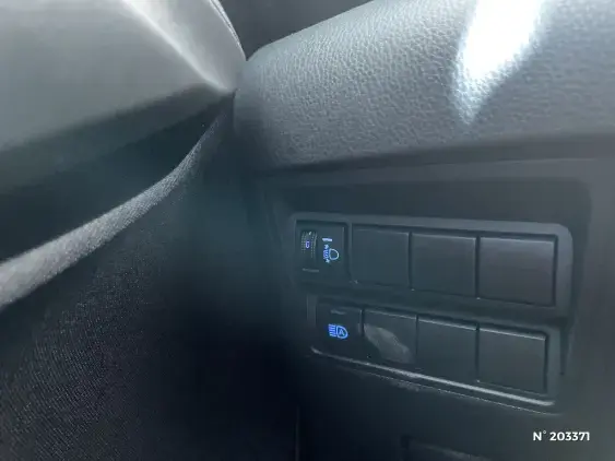 TOYOTA YARIS IV - voiture d'occasion - Photo 13