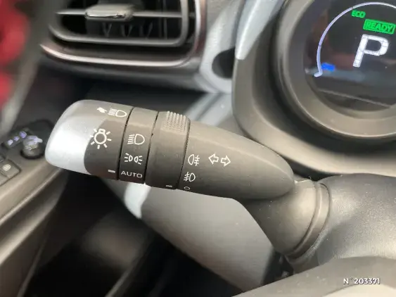 TOYOTA YARIS IV - voiture d'occasion - Photo 39