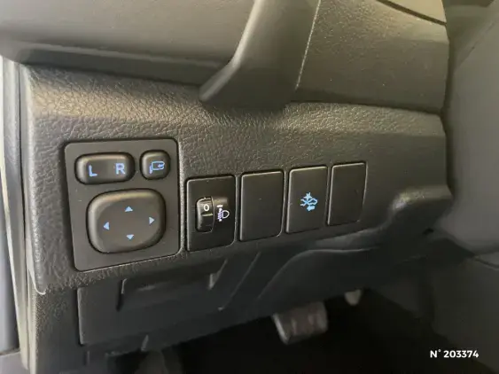 TOYOTA AURIS II - voiture d'occasion - Photo 15