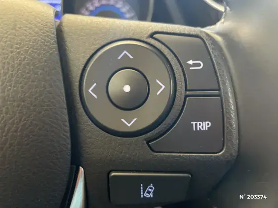 TOYOTA AURIS II - voiture d'occasion - Photo 27