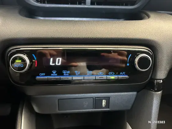 TOYOTA YARIS IV - voiture d'occasion - Photo 24