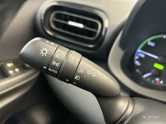 TOYOTA YARIS IV - voiture d'occasion - Photo 30