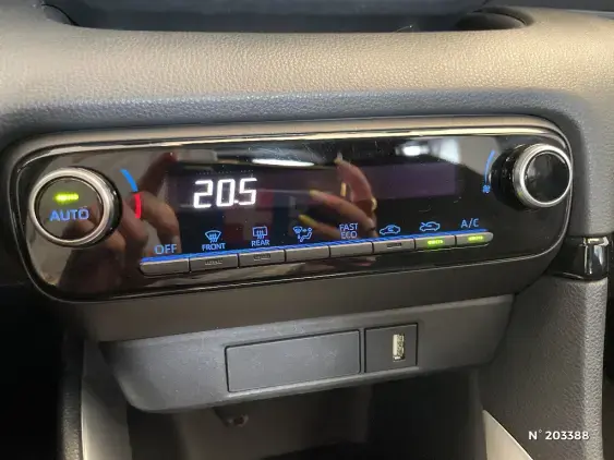 TOYOTA YARIS IV - voiture d'occasion - Photo 15