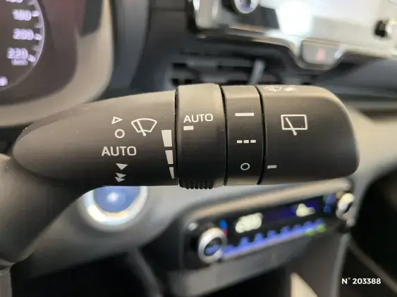 TOYOTA YARIS IV - voiture d'occasion - Photo 33