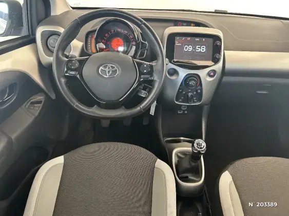 TOYOTA AYGO II - voiture d'occasion - Photo 9