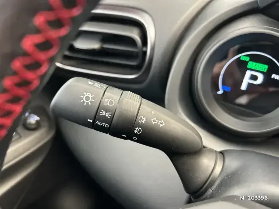 TOYOTA YARIS IV - voiture d'occasion - Photo 31