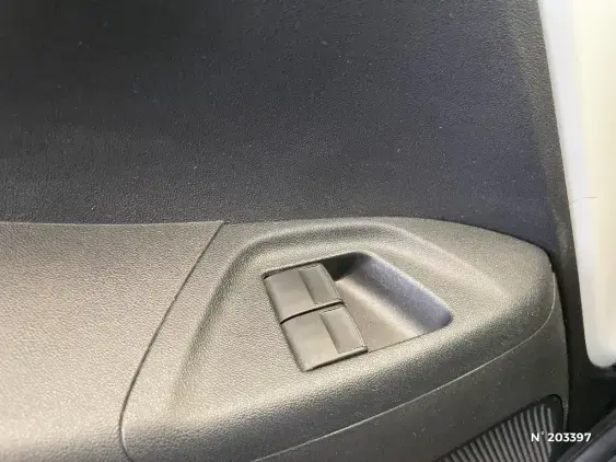 TOYOTA AYGO II - voiture d'occasion - Photo 22