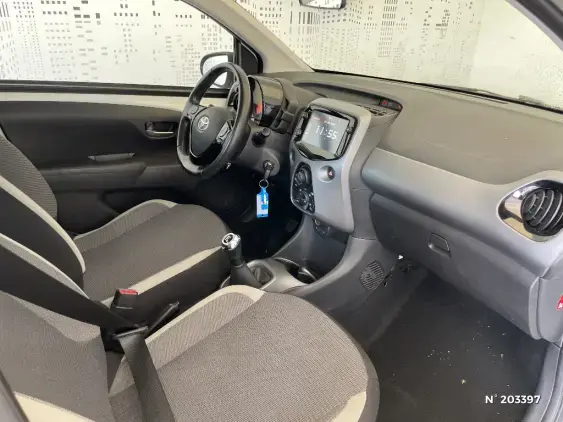 TOYOTA AYGO II - voiture d'occasion - Photo 9