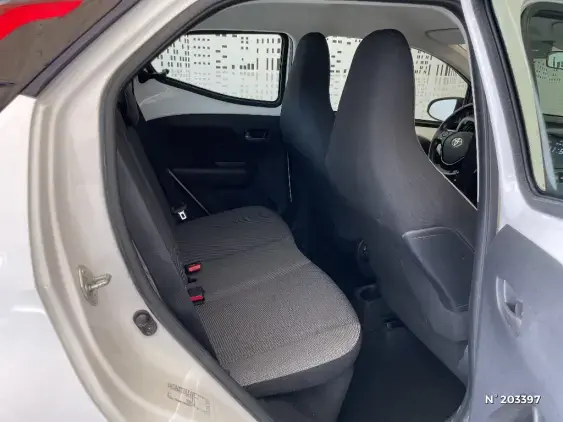 TOYOTA AYGO II - voiture d'occasion - Photo 10