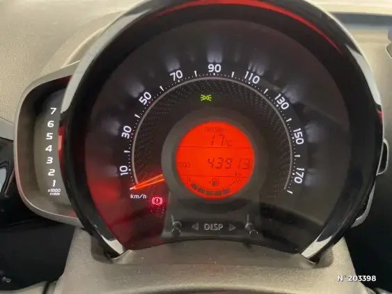 TOYOTA AYGO II - voiture d'occasion - Photo 11