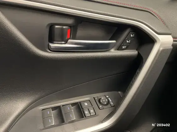 TOYOTA RAV4 V - voiture d'occasion - Photo 27