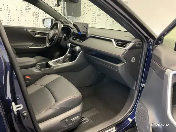TOYOTA RAV4 V - voiture d'occasion - Photo 10