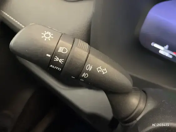 TOYOTA RAV4 V - voiture d'occasion - Photo 30