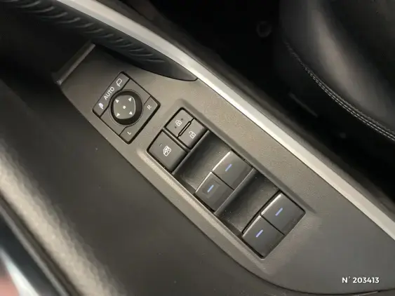 TOYOTA RAV4 V - voiture d'occasion - Photo 32