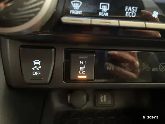 TOYOTA RAV4 V - voiture d'occasion - Photo 36