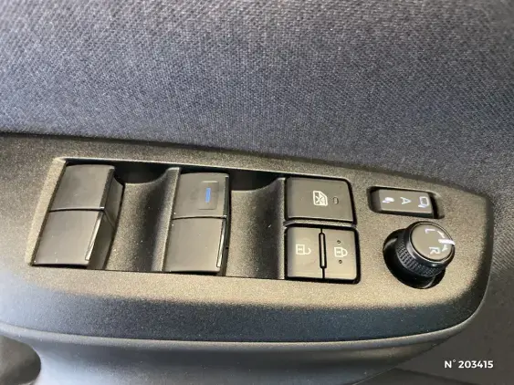 TOYOTA YARIS CROSS I - voiture d'occasion - Photo 25