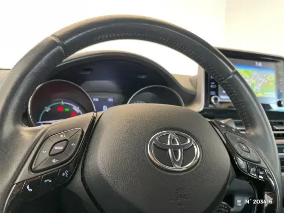 TOYOTA C-HR - voiture d'occasion - Photo 31