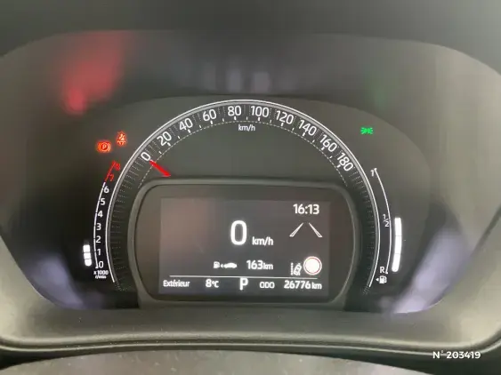 TOYOTA AYGO X - voiture d'occasion - Photo 12