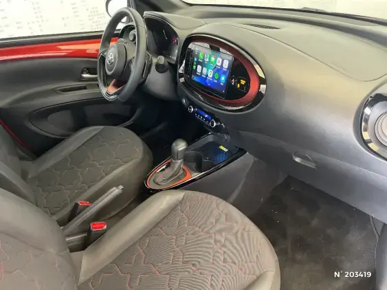 TOYOTA AYGO X - voiture d'occasion - Photo 10