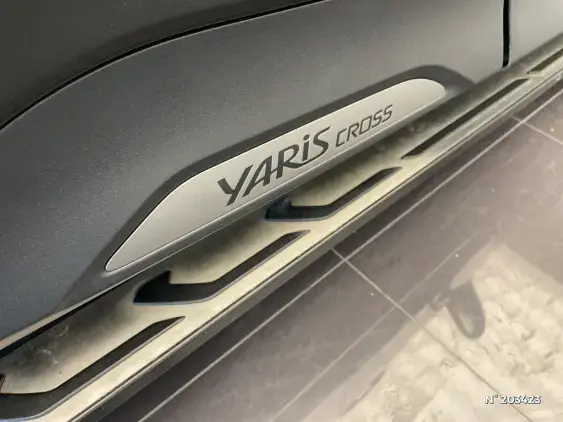 TOYOTA YARIS CROSS I - voiture d'occasion - Photo 38