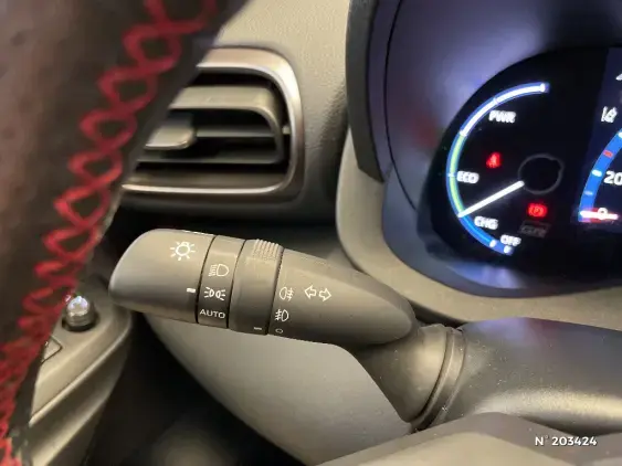 TOYOTA YARIS CROSS I - voiture d'occasion - Photo 28