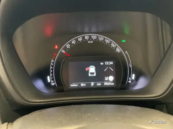 TOYOTA AYGO X - voiture d'occasion - Photo 12