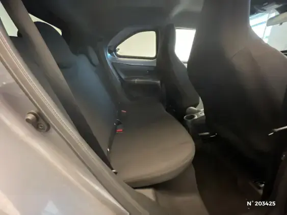 TOYOTA AYGO X - voiture d'occasion - Photo 11