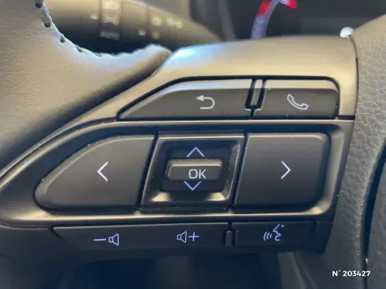 TOYOTA AYGO X - voiture d'occasion - Photo 26