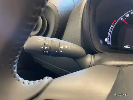 TOYOTA AYGO X - voiture d'occasion - Photo 28